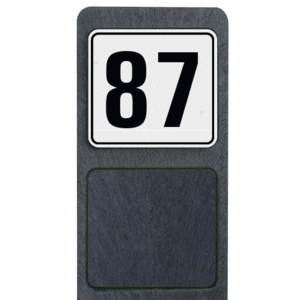 Huisnummerpaal met één bord